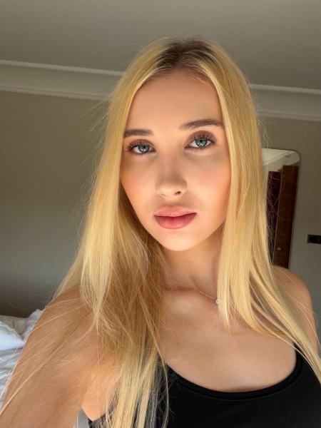 Magdalena, 24, model on mmodels